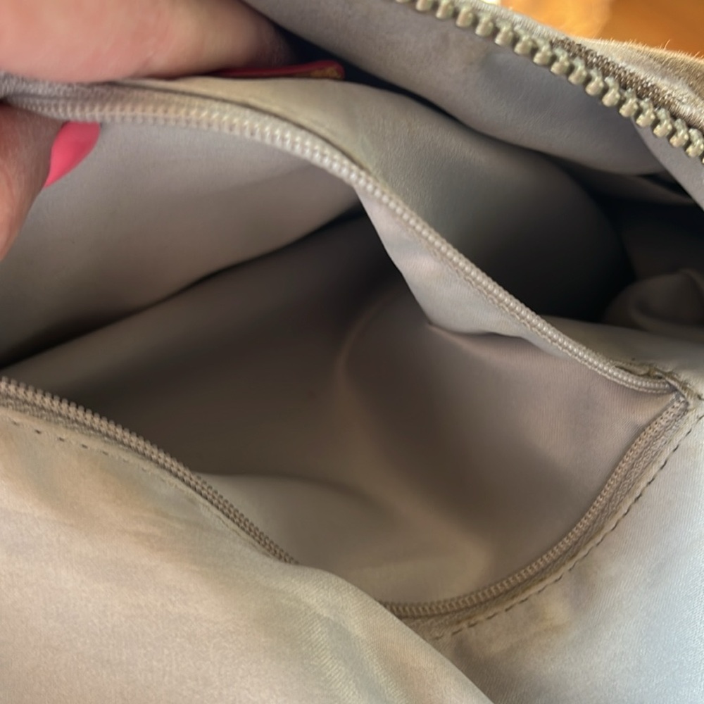 GUC Coach Poppy shoulder bag. There are a few flaws. - Picture 14 of 16